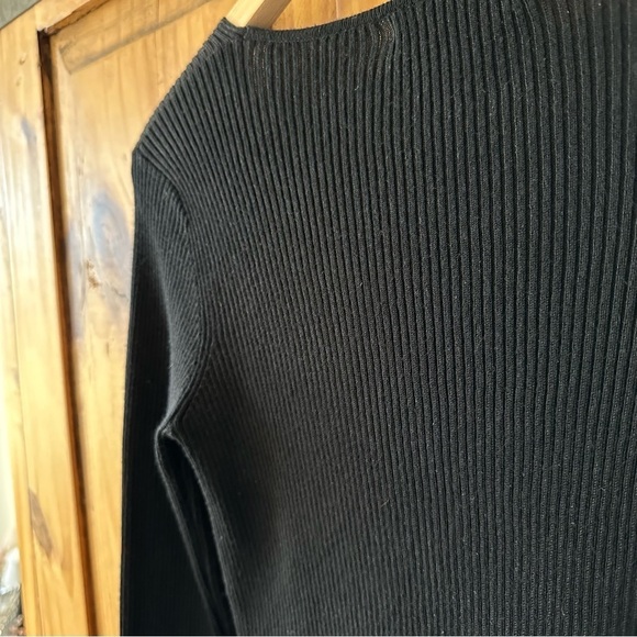 U2B Black Long Sleeve V Neck Sweater Fitted Ribbed Knit Top - Large - Picture 2 of 11